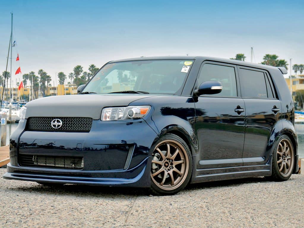 Тойота Scion XB